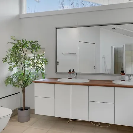 Cozy In With Kitchen בית נופש
